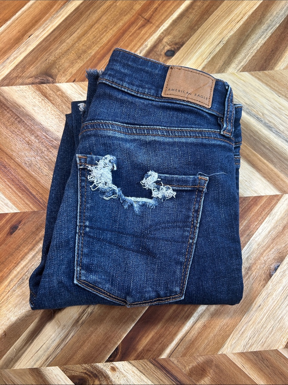 American Eagle Outfitters Women’s Dark Blue Distressed Skinny Jeans